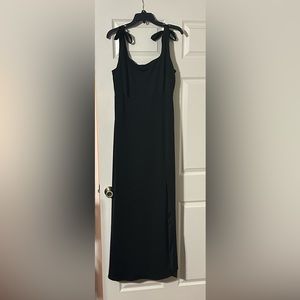 ALEX CONVERTIBLE DRESS
CREPE BLACK